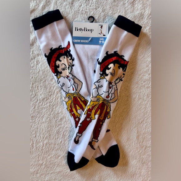 Betty Boop Red and Black Tote Bundle T-shirt Socks Make Up Bag - Can be split up - Picture 5 of 7